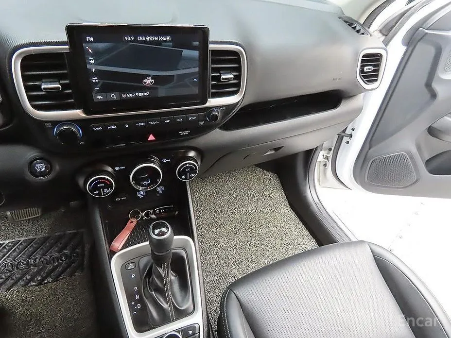 Фото 18 - Hyundai Venue