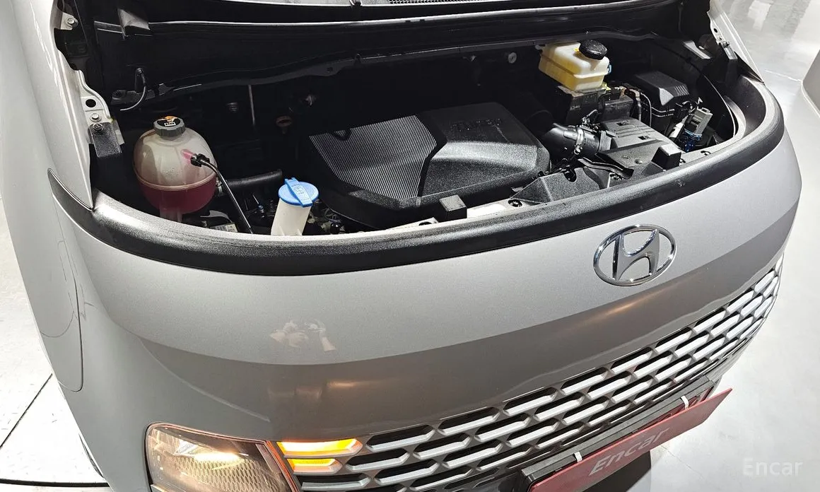 Фото 6 - Hyundai Staria