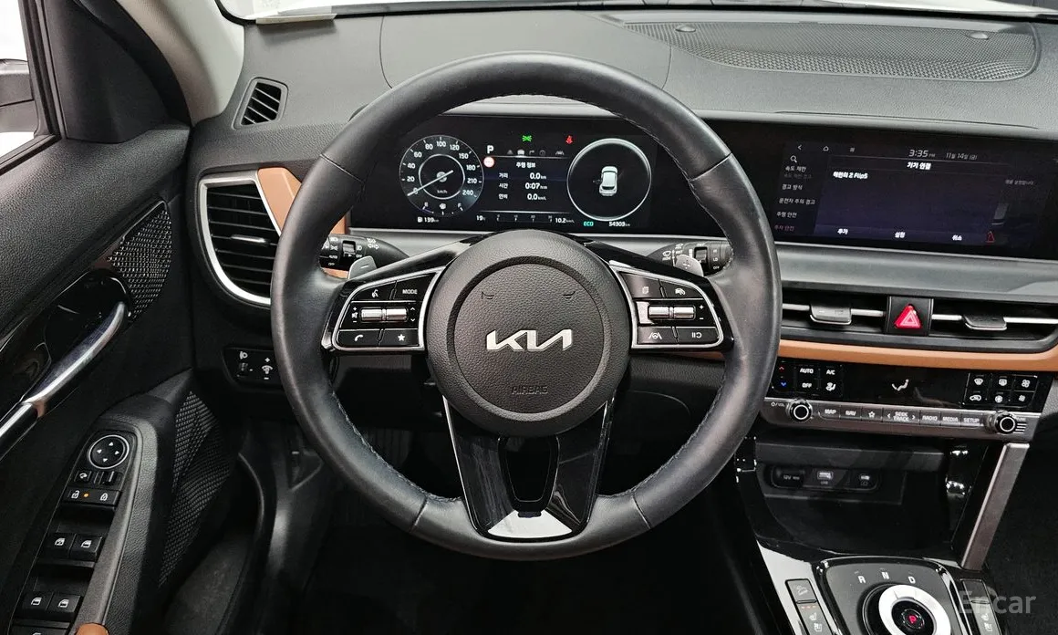 Фото 13 - Kia Seltos