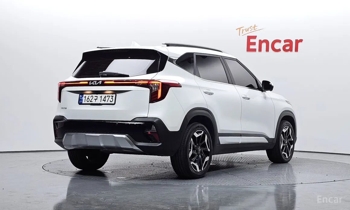 Фото 2 - Kia Seltos