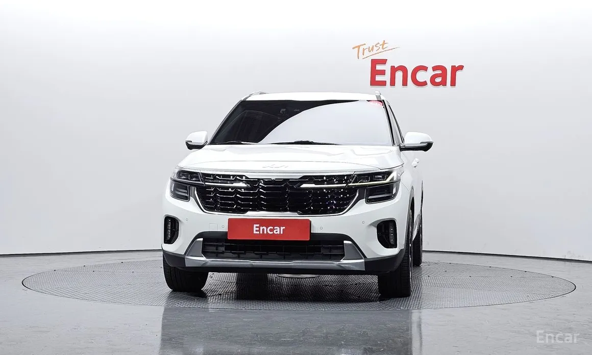 Фото 3 - Kia Seltos