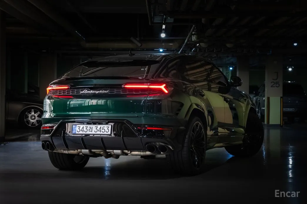 Фото 4 - Lamborghini Urus