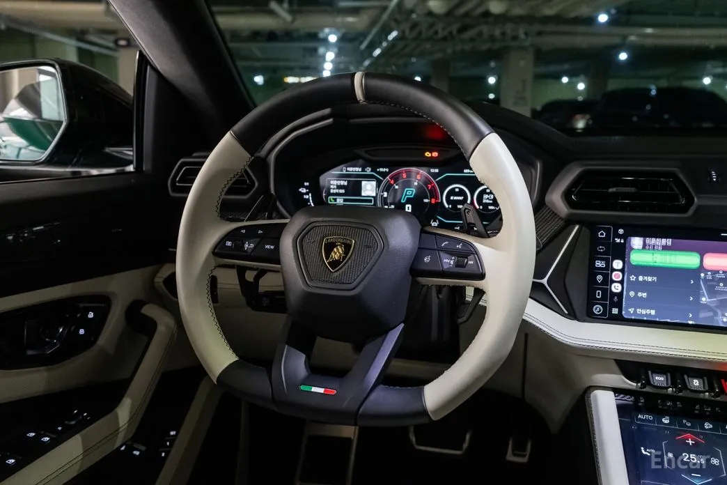 Фото 9 - Lamborghini Urus