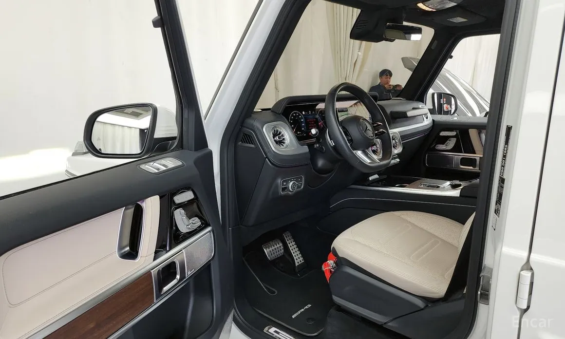 Фото 10 - Mercedes-Benz G-Class