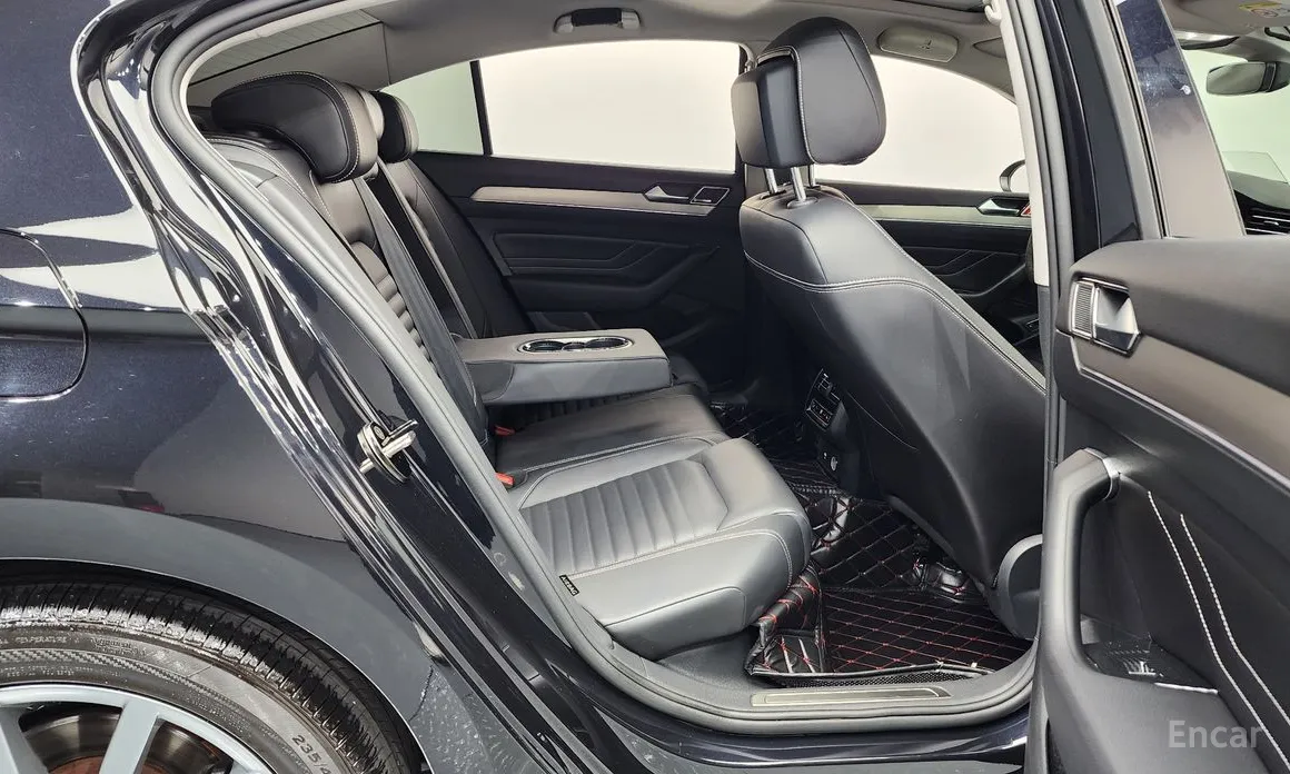 Фото 12 - Volkswagen Passat