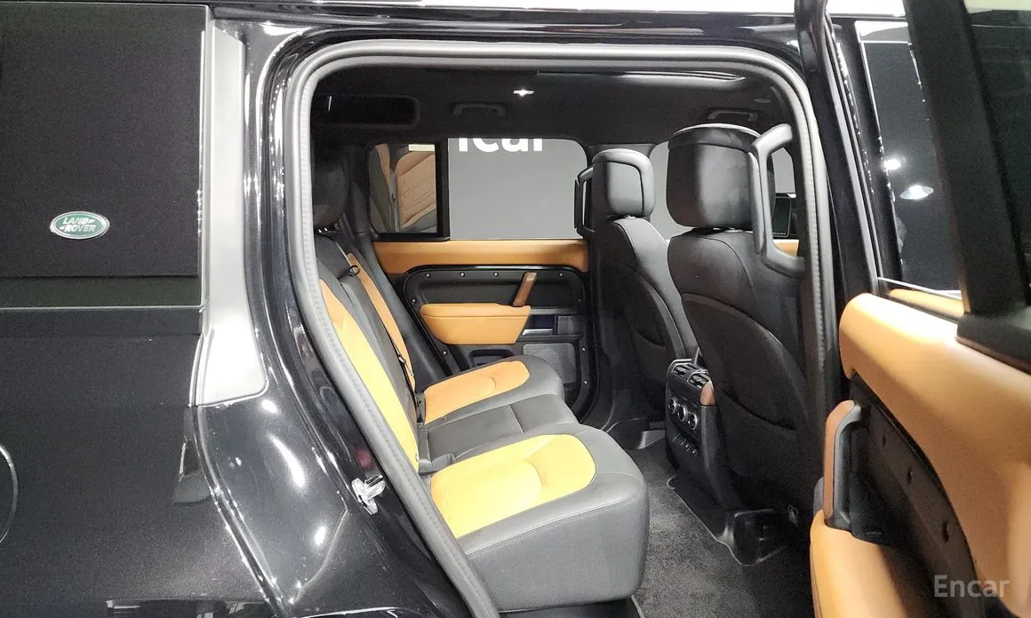 Фото 12 - Land Rover Defender