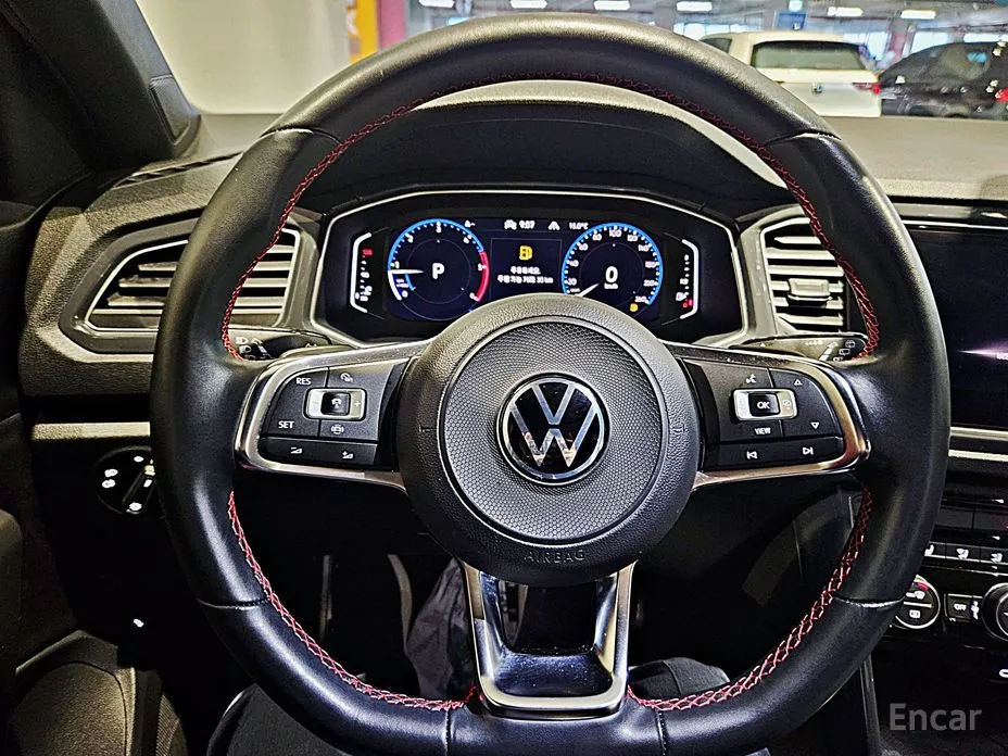 Фото 13 - Volkswagen T-Roc