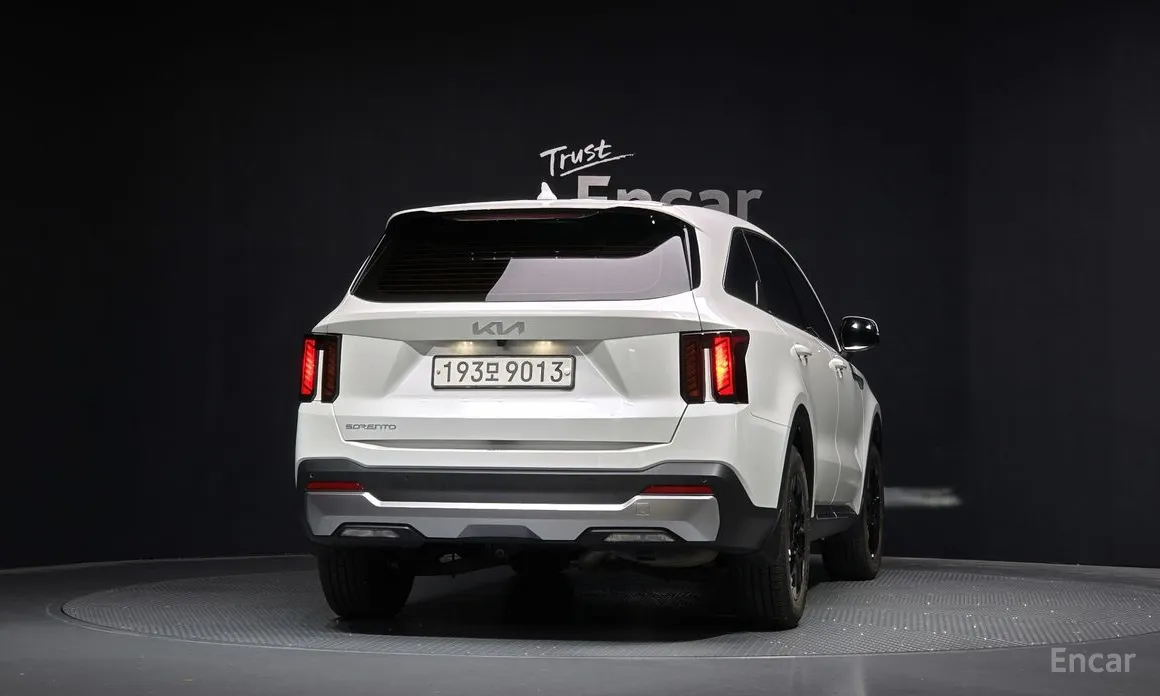 Фото 4 - Kia Sorento