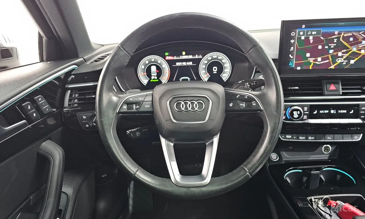 Фото 13 - Audi A4