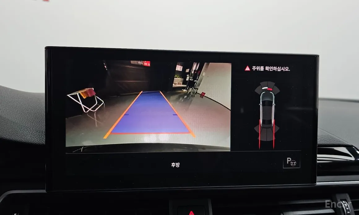 Фото 15 - Audi A4