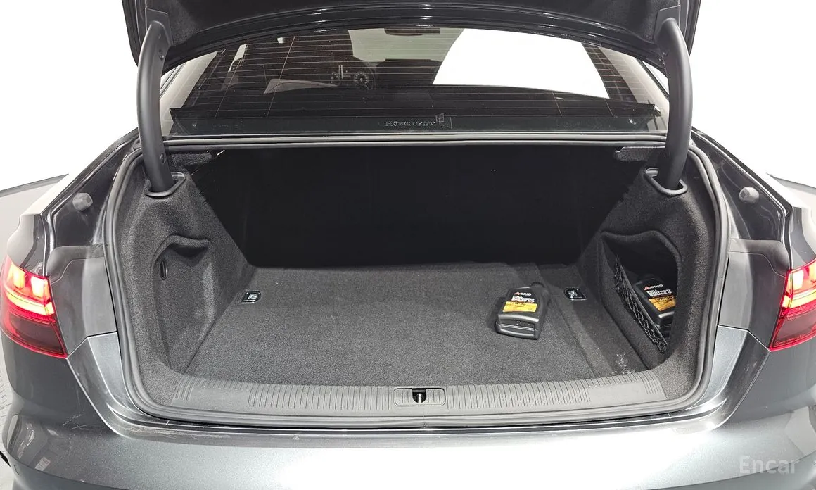 Фото 20 - Audi A4