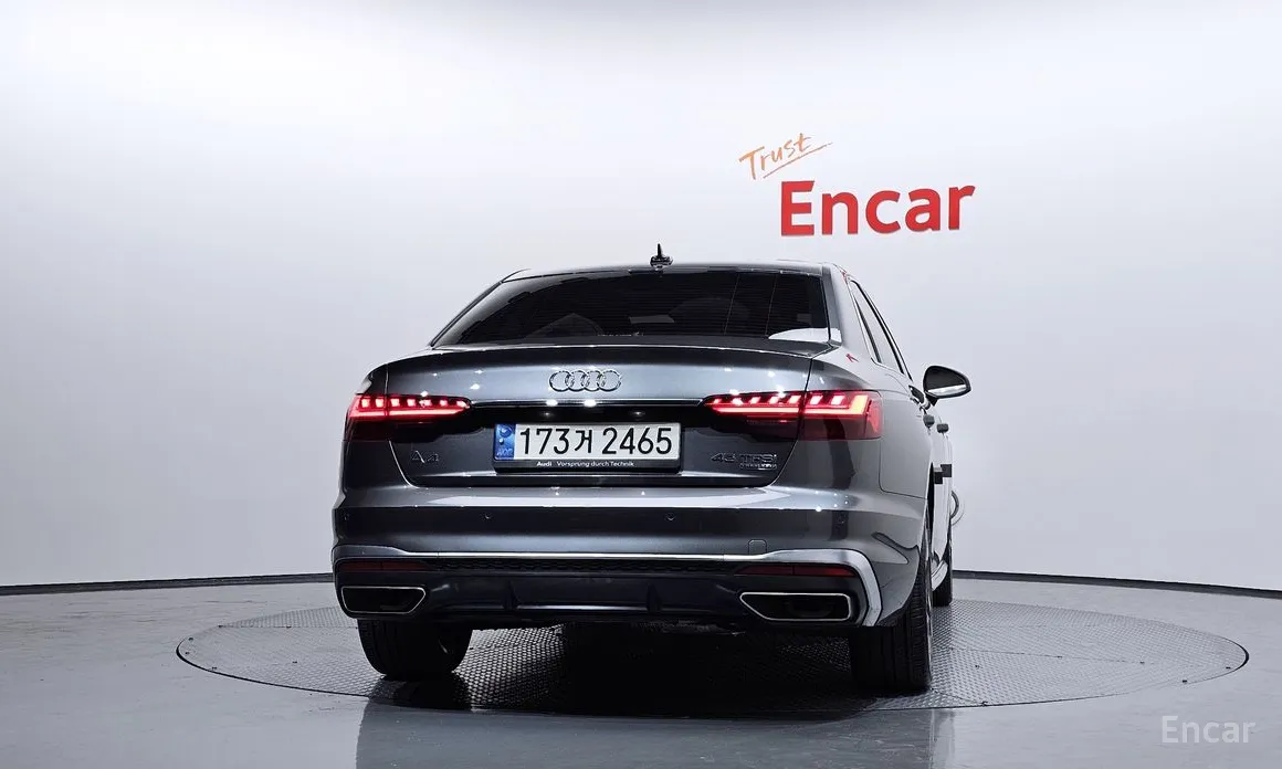 Фото 4 - Audi A4