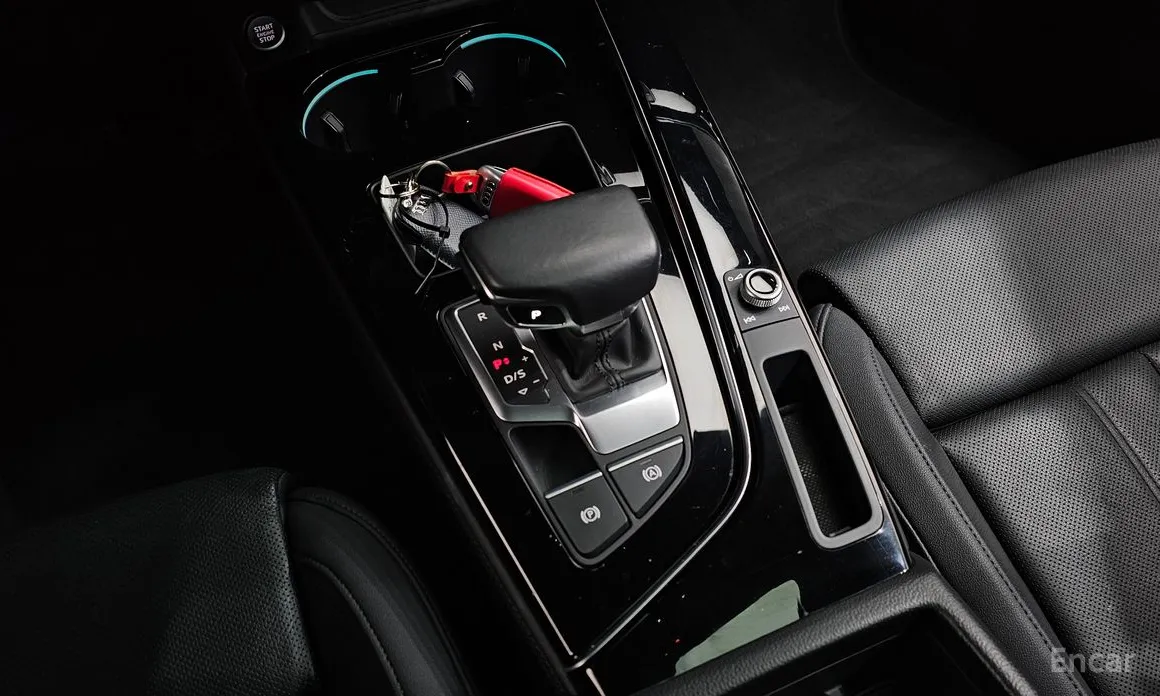 Фото 9 - Audi A4