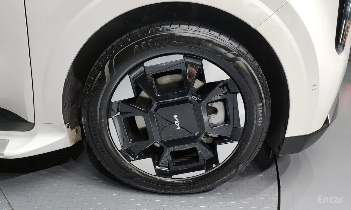 Фото 5 - Kia Carnival