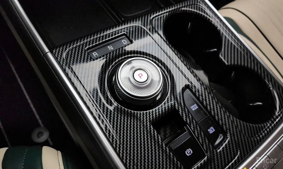 Фото 9 - Kia Carnival