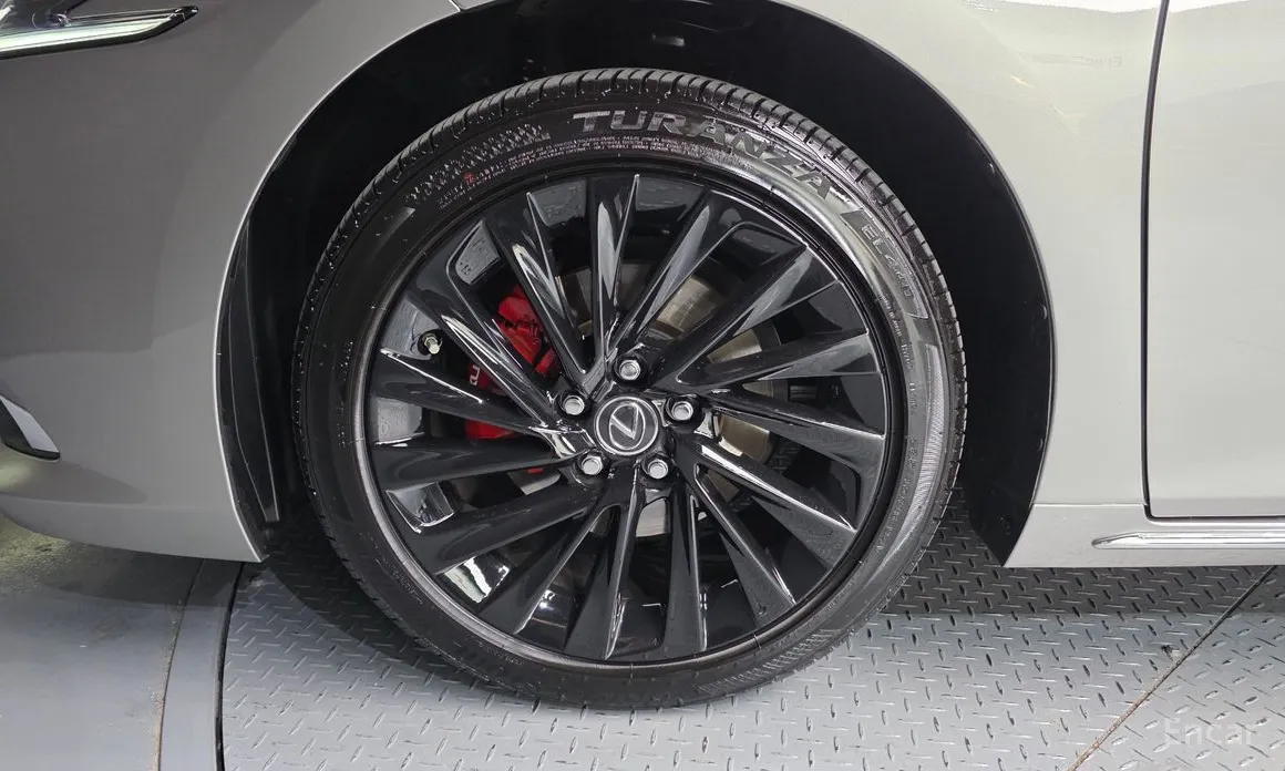 Фото 5 - Lexus ES