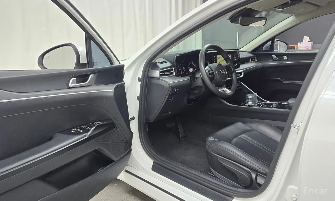 Фото 11 - Kia K5