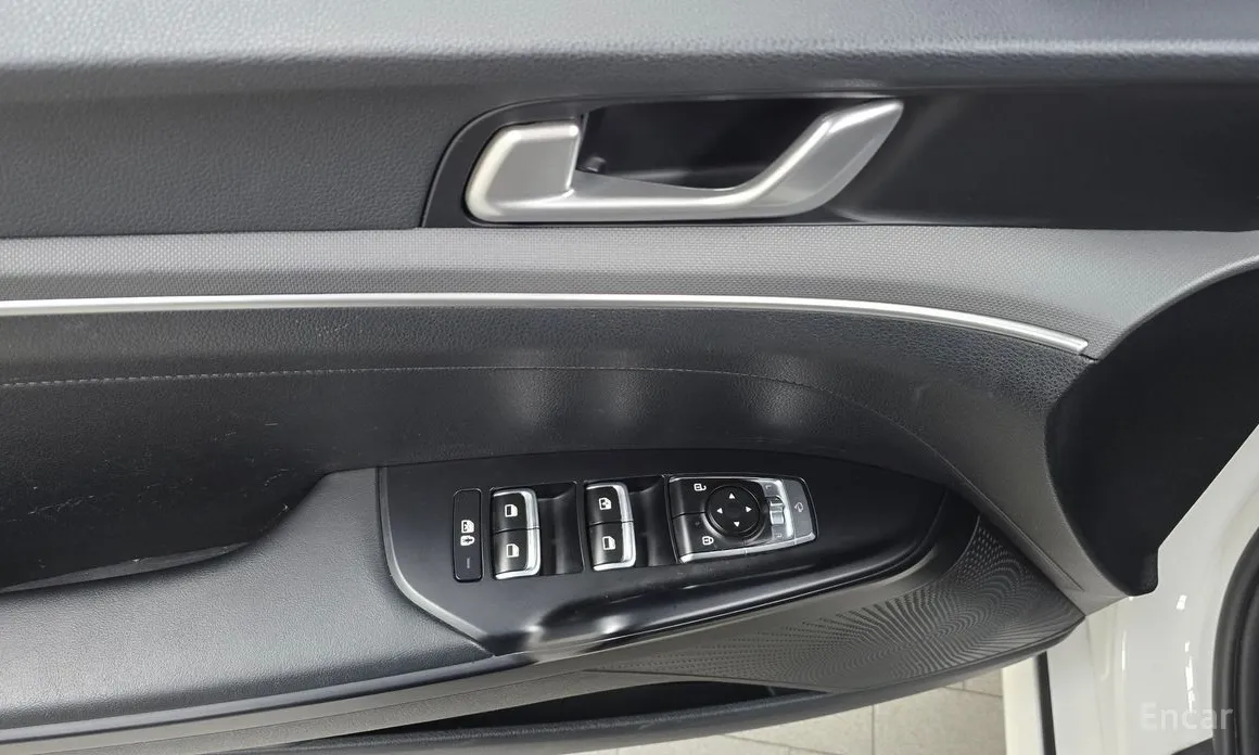 Фото 17 - Kia K5