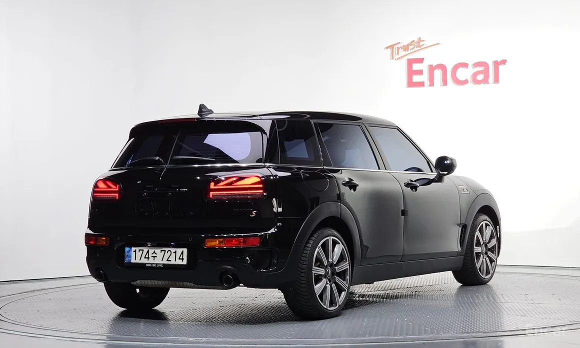 Фото 2 - Mini Clubman