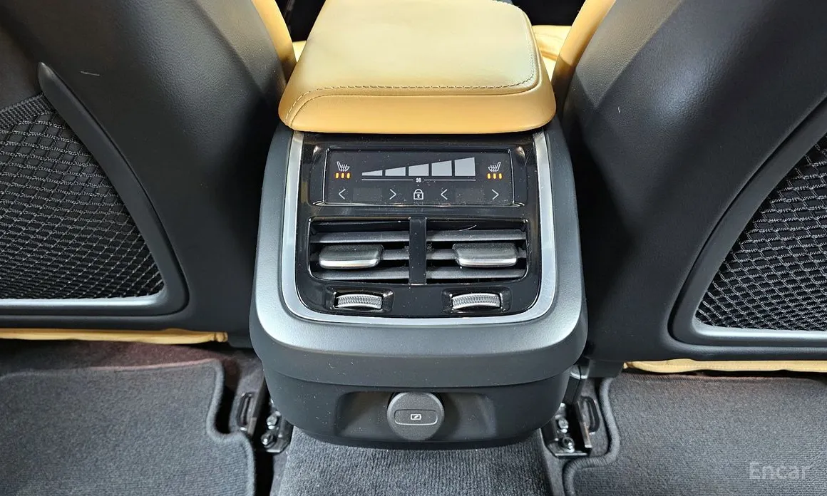 Фото 18 - Volvo S60