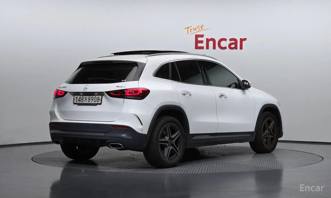 Фото 2 - Mercedes-Benz GLA-Class