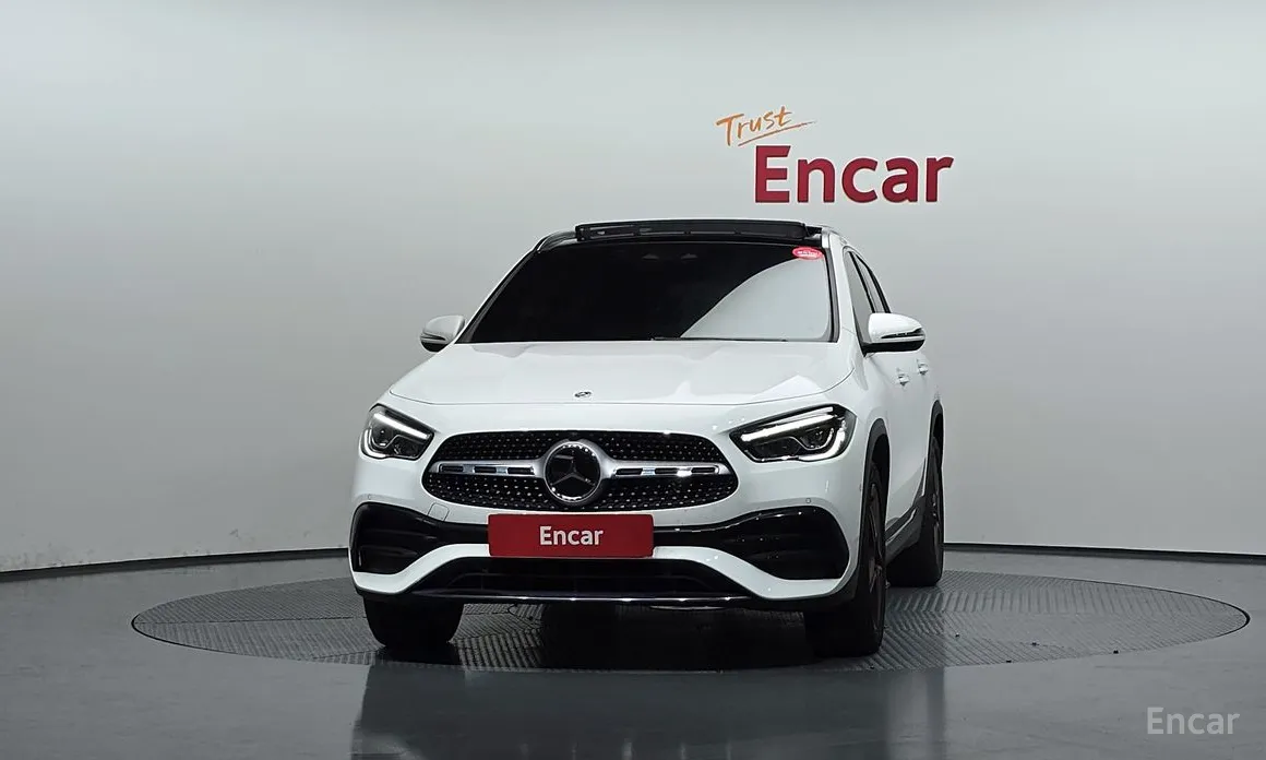 Фото 3 - Mercedes-Benz GLA-Class