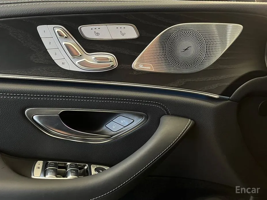 Фото 14 - Mercedes-Benz CLS-Class