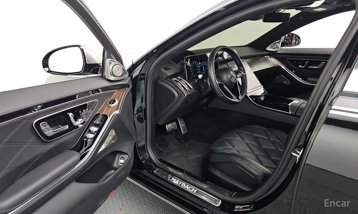 Фото 11 - Mercedes-Benz S-Class