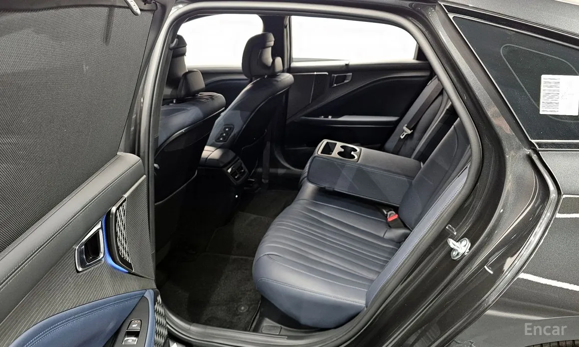 Фото 11 - Kia K8