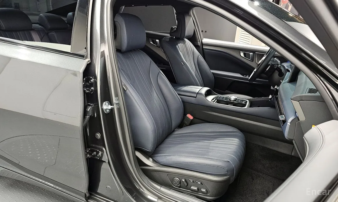 Фото 12 - Kia K8