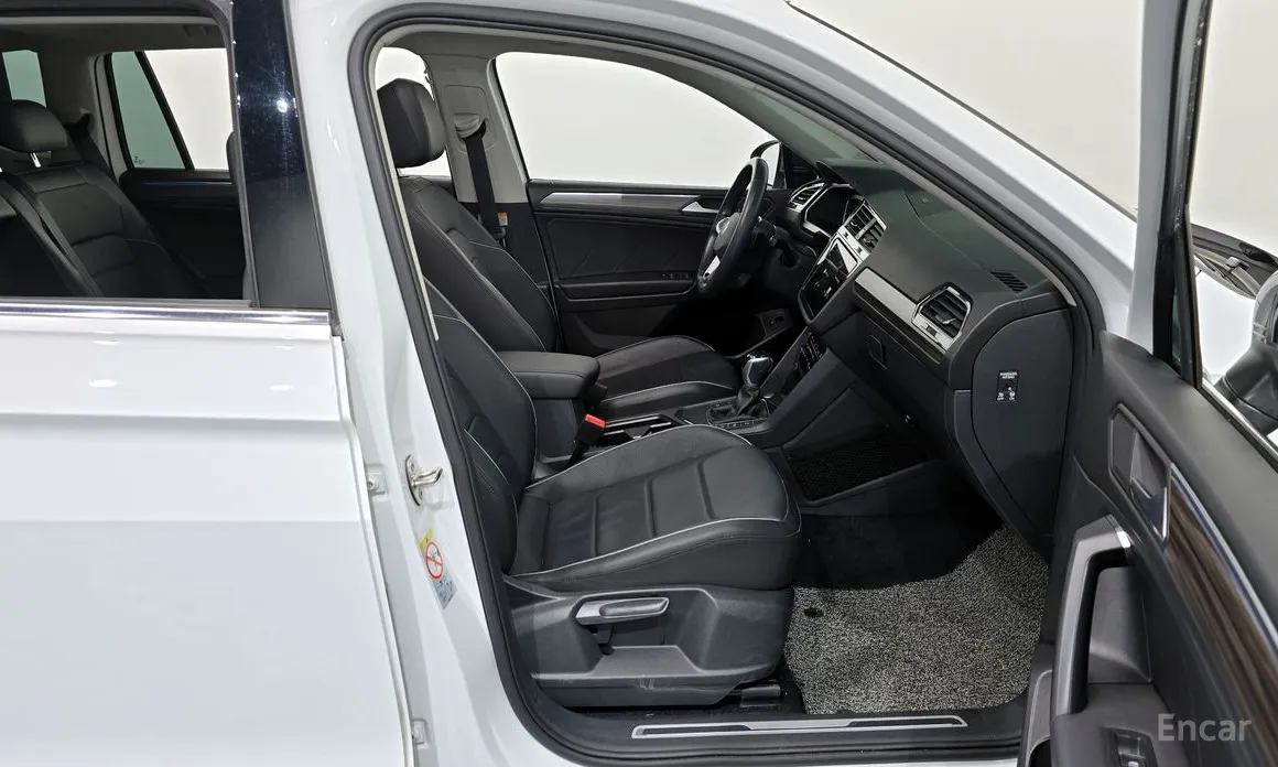 Фото 11 - Volkswagen Tiguan