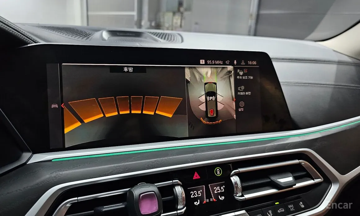 Фото 16 - BMW X7