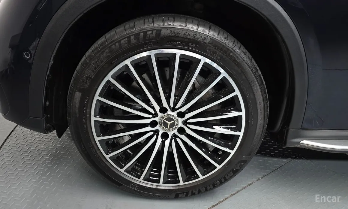 Фото 5 - Mercedes-Benz GLC-Class