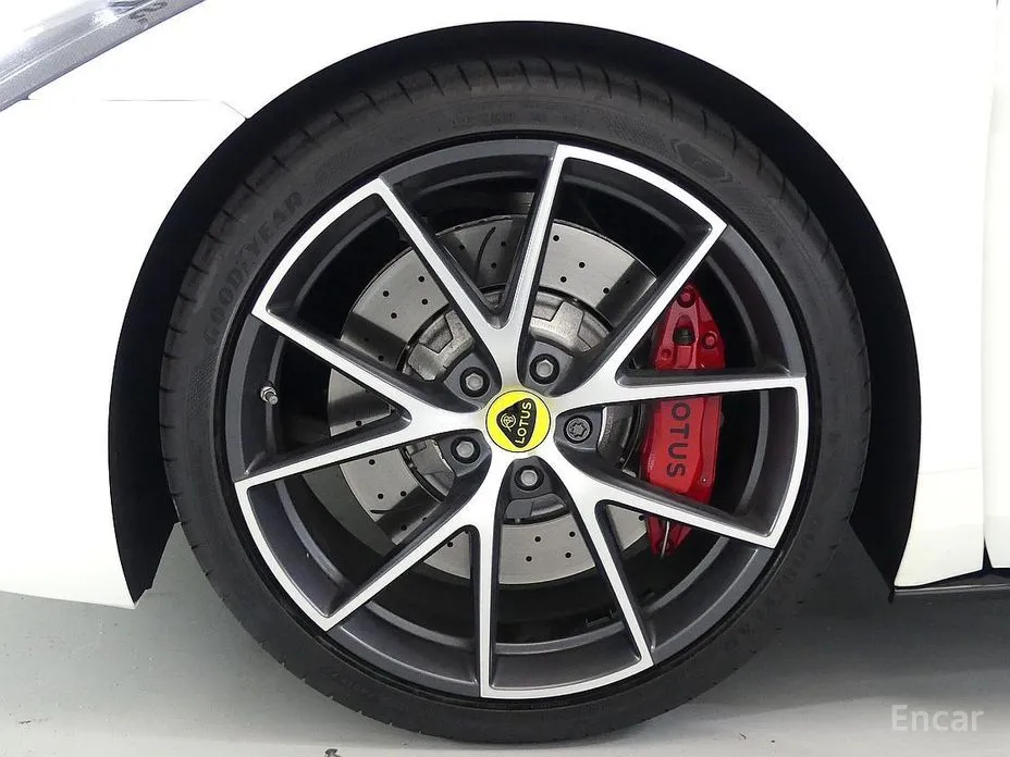 Фото 4 - Lotus Emira