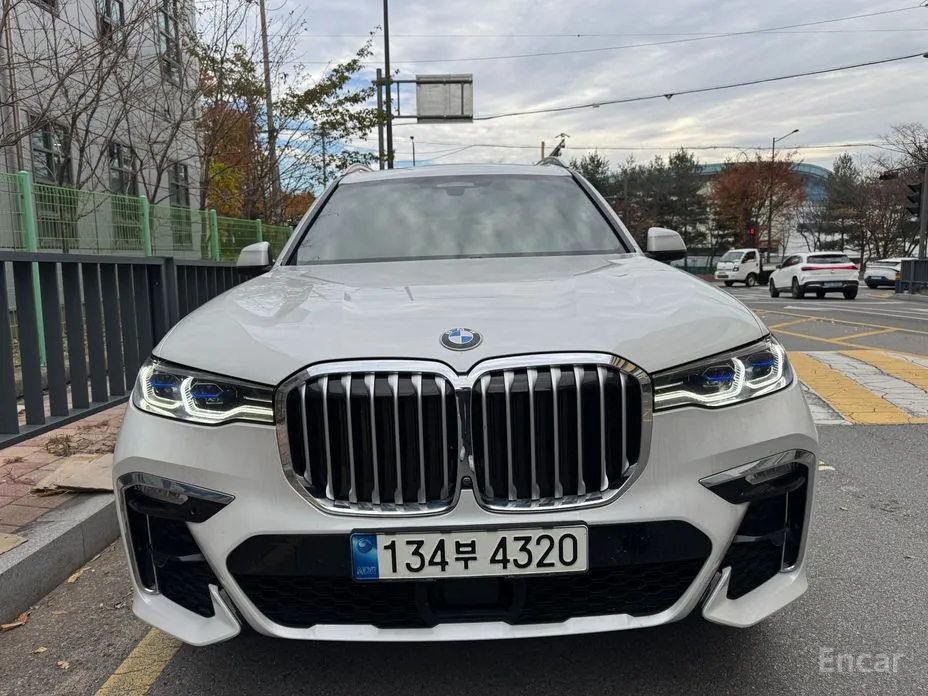 Фото 1 - BMW X7