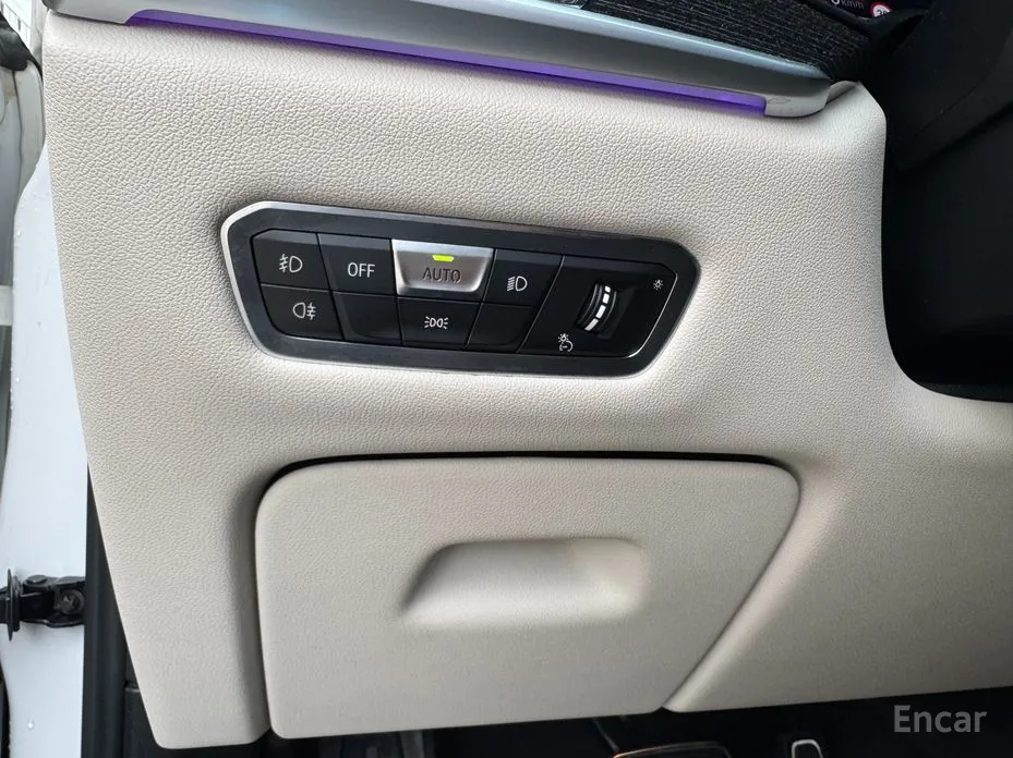 Фото 16 - BMW X7