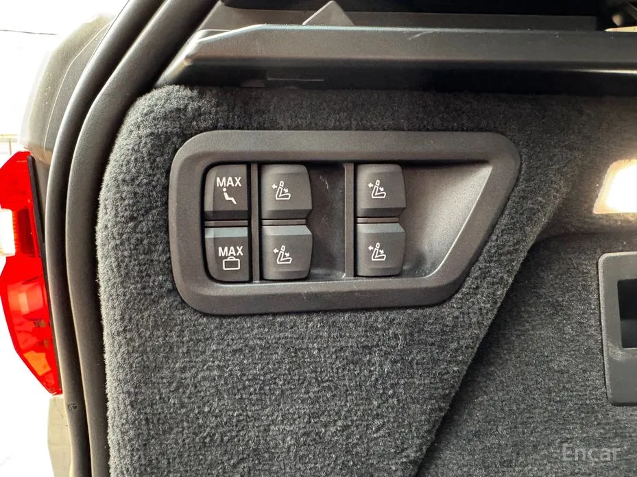 Фото 19 - BMW X7