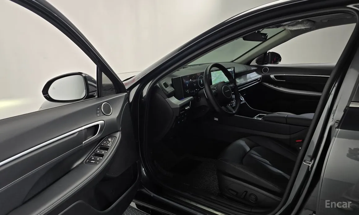 Фото 10 - Hyundai Sonata