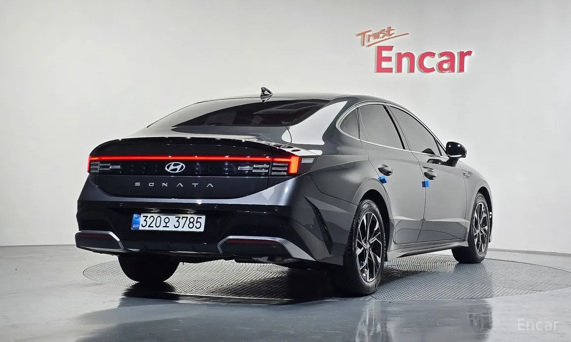 Фото 2 - Hyundai Sonata