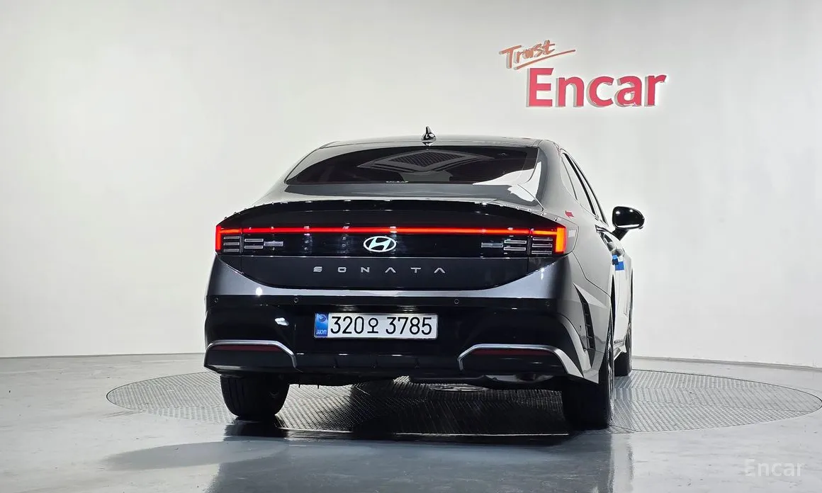 Фото 4 - Hyundai Sonata