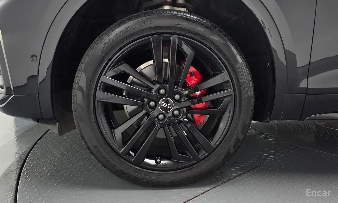 Фото 5 - Audi Q5