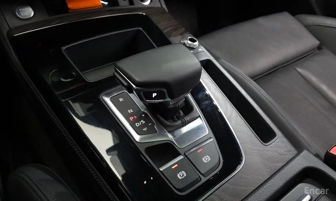 Фото 9 - Audi Q5