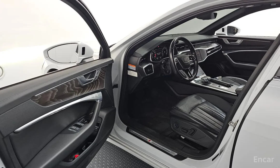 Фото 10 - Audi A6