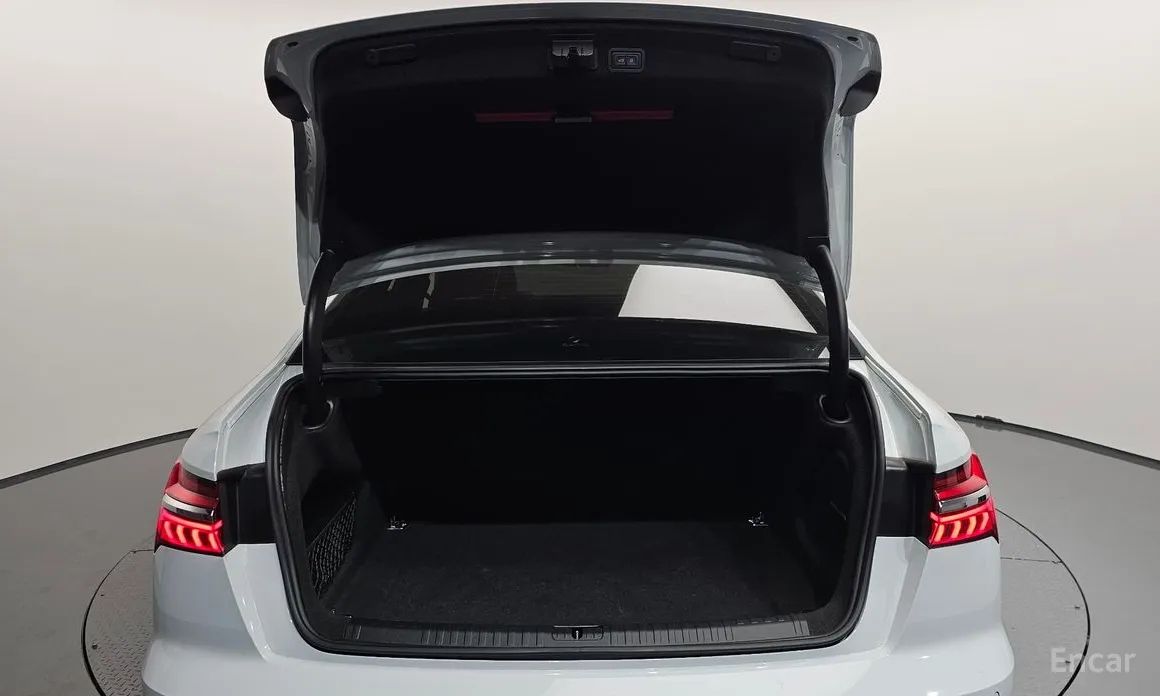 Фото 20 - Audi A6