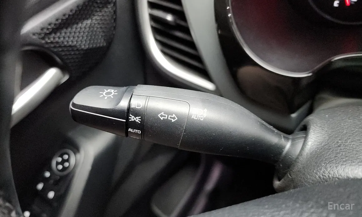 Фото 19 - Kia Seltos