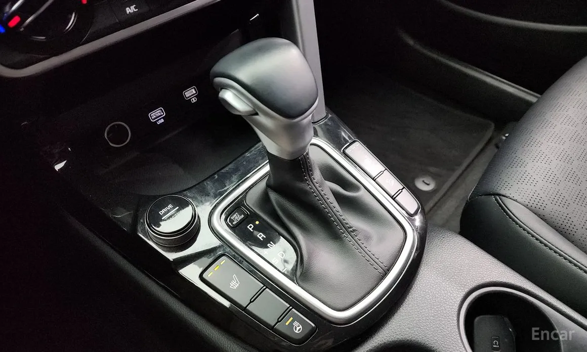 Фото 9 - Kia Seltos