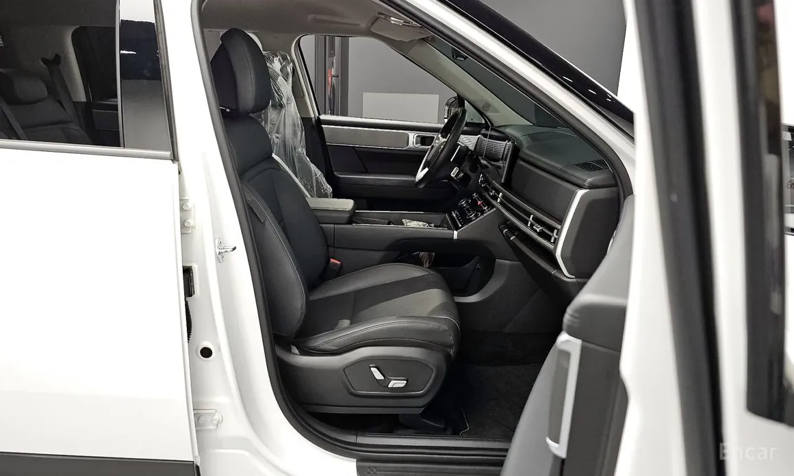 Фото 11 - Hyundai Santa Fe