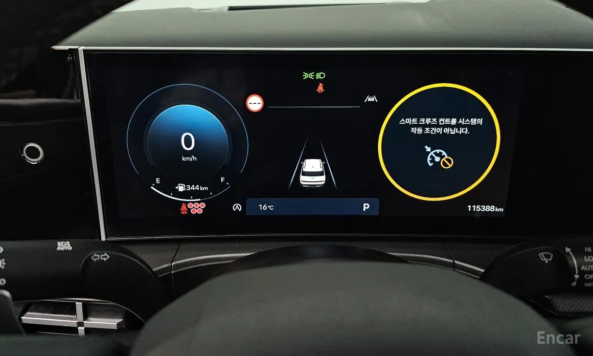 Фото 8 - Hyundai Santa Fe