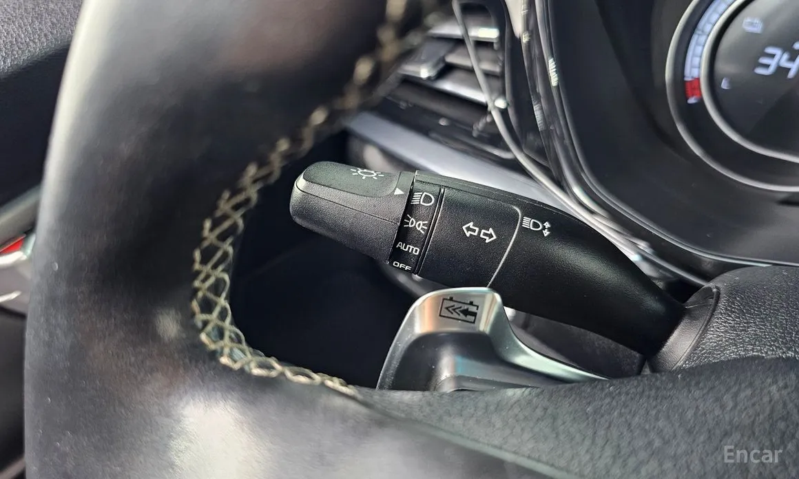 Фото 14 - Kia Niro