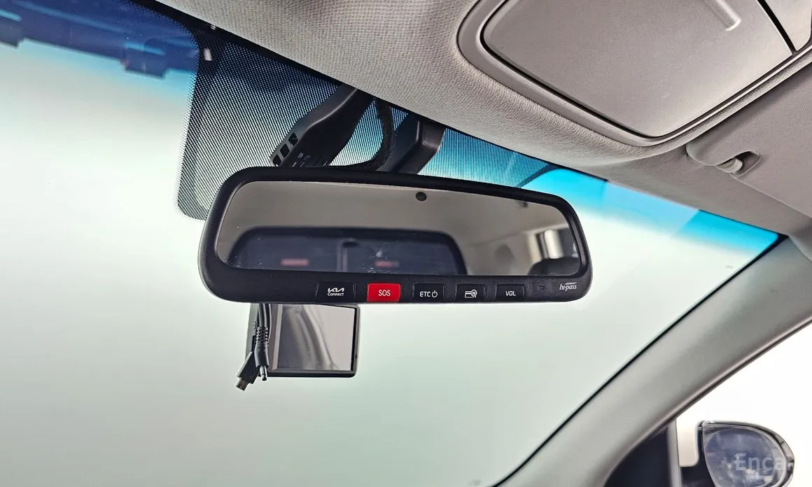 Фото 18 - Kia Niro